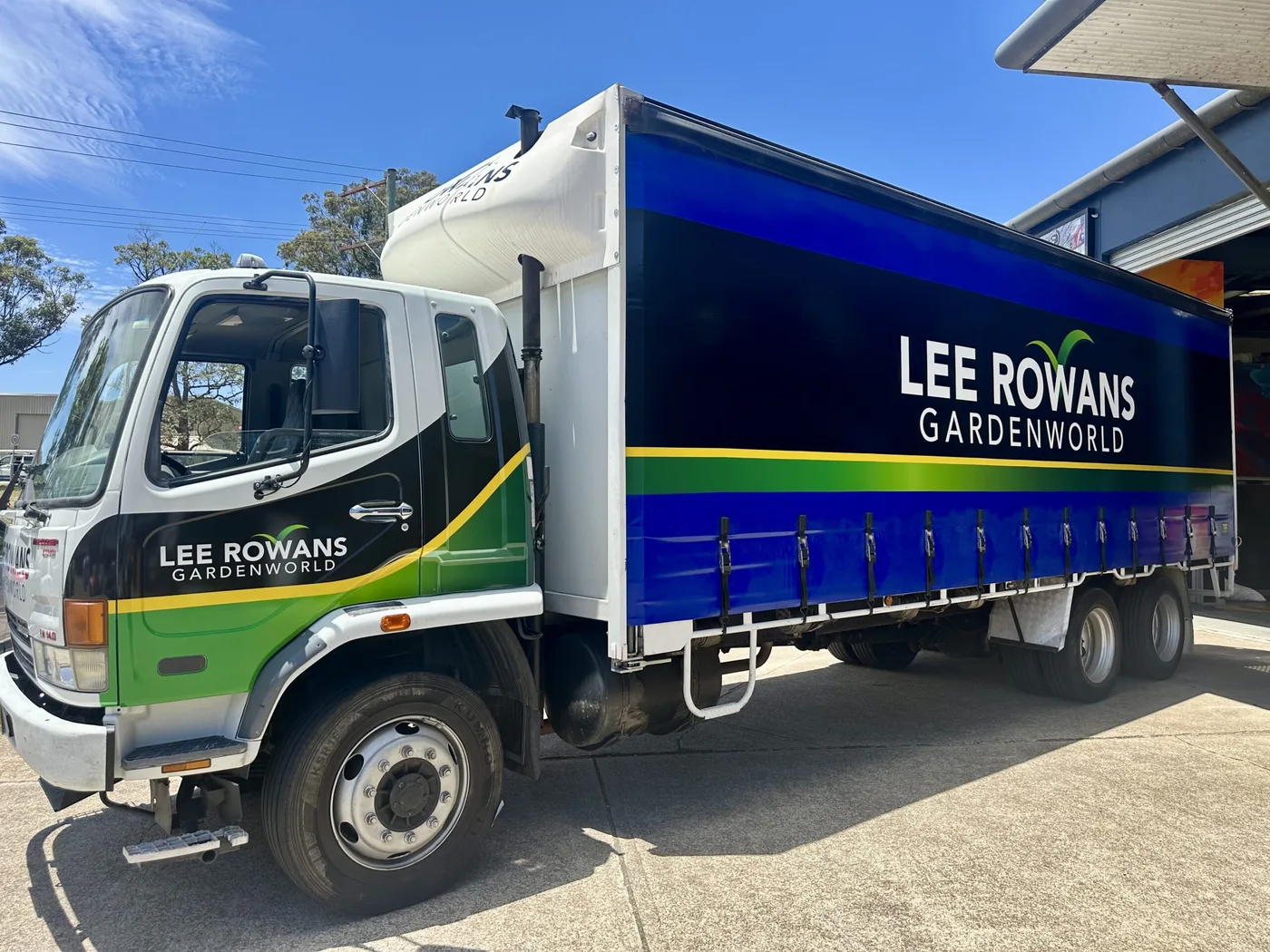 Lee Rowans Garden World, Wrapping an iconic Newcastle fleet of trucks and utes